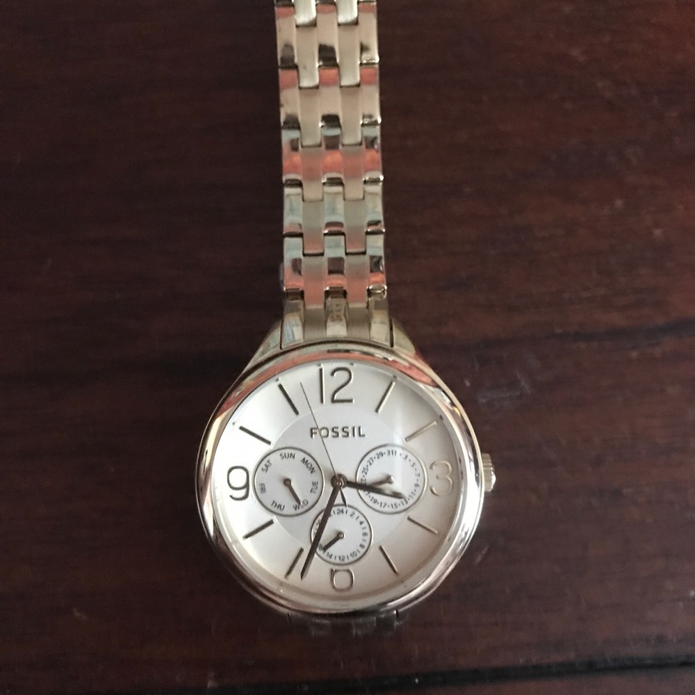 Fossil Watch - Picture 2 of 6